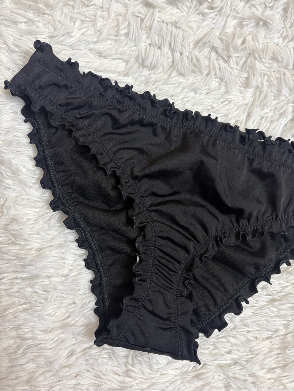 NWT Shade & Shore Black Ruffle Trim Low Rise Cheeky Scrunch Butt Swim Bottoms XS - Picture 2 of 11